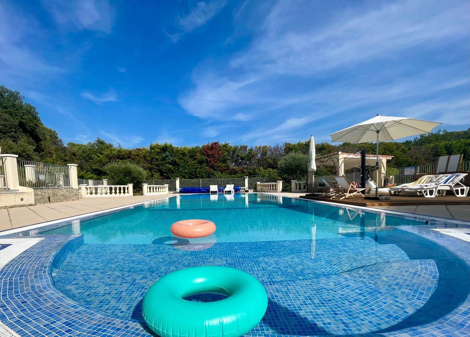 Les Terrasses De Valerian Villa Brignoles Buitenkant foto